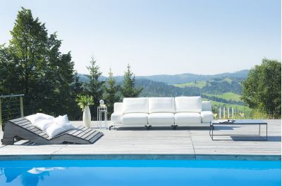 Bizzarto Indoor & Outdoor